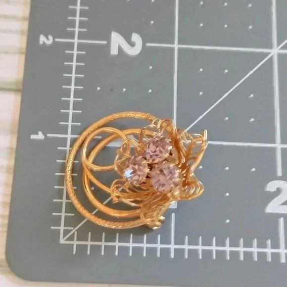 Gold Tone Circular Fashion Pink Rhinestones Brooch Pin 1" - Picture 4 of 5